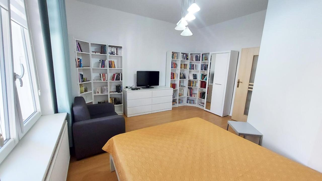 Apartament Blisko Morza Kolobrzeg-Podczele Lejlighed Eksteriør billede
